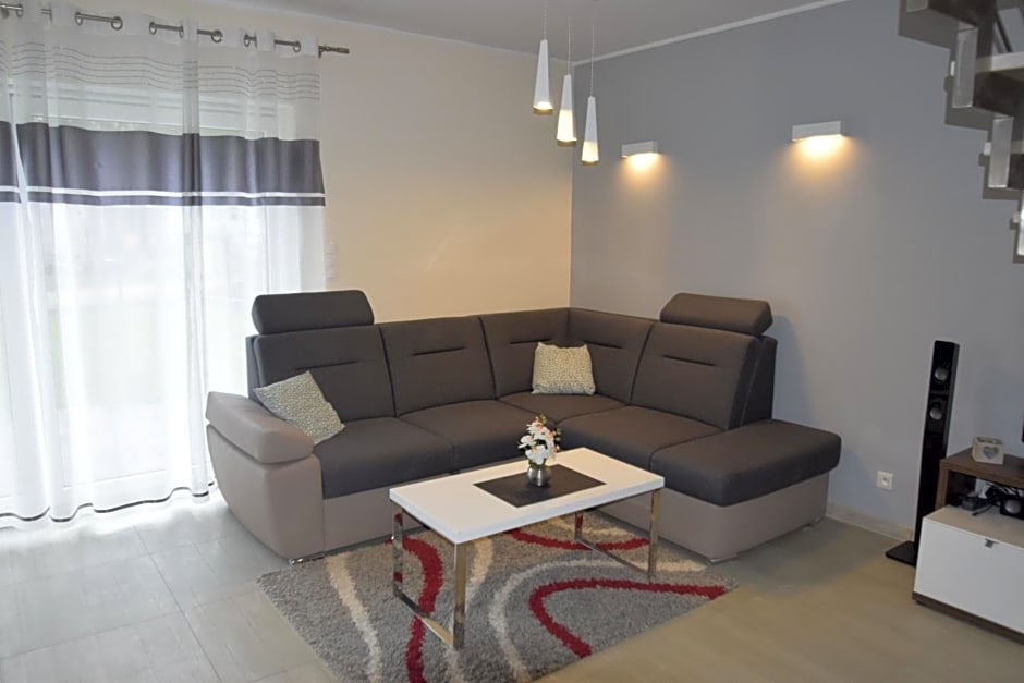 Domek na Plażowej Lubiatowo