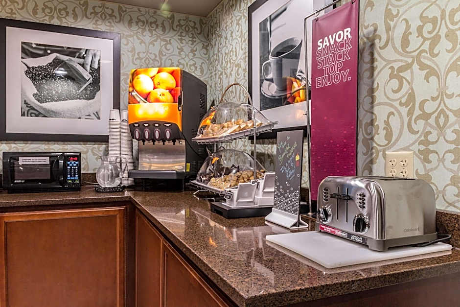 Hampton Inn By Hilton Winchester-University/Mall Area