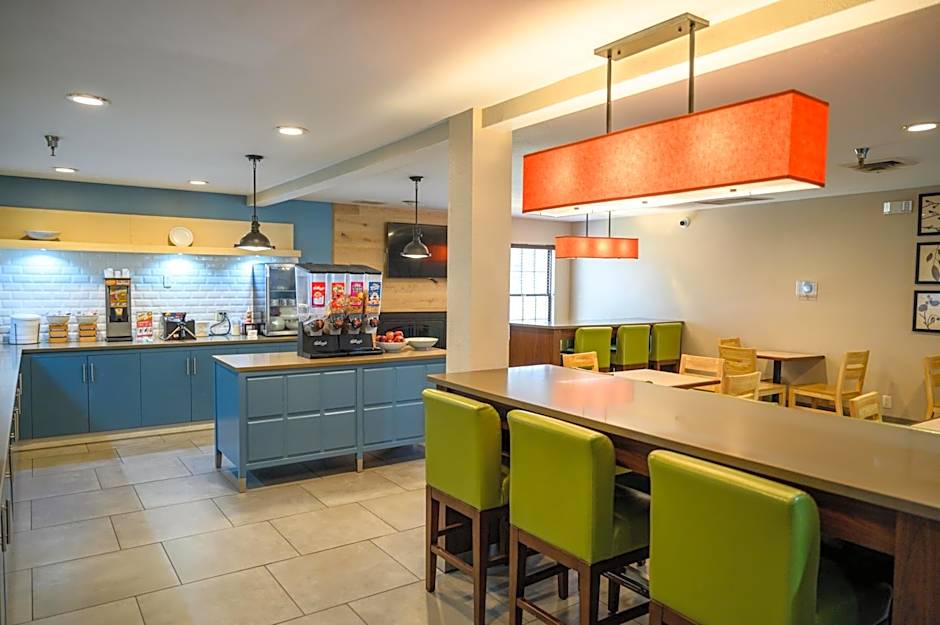 Country Inn & Suites by Radisson, Greenfield, IN