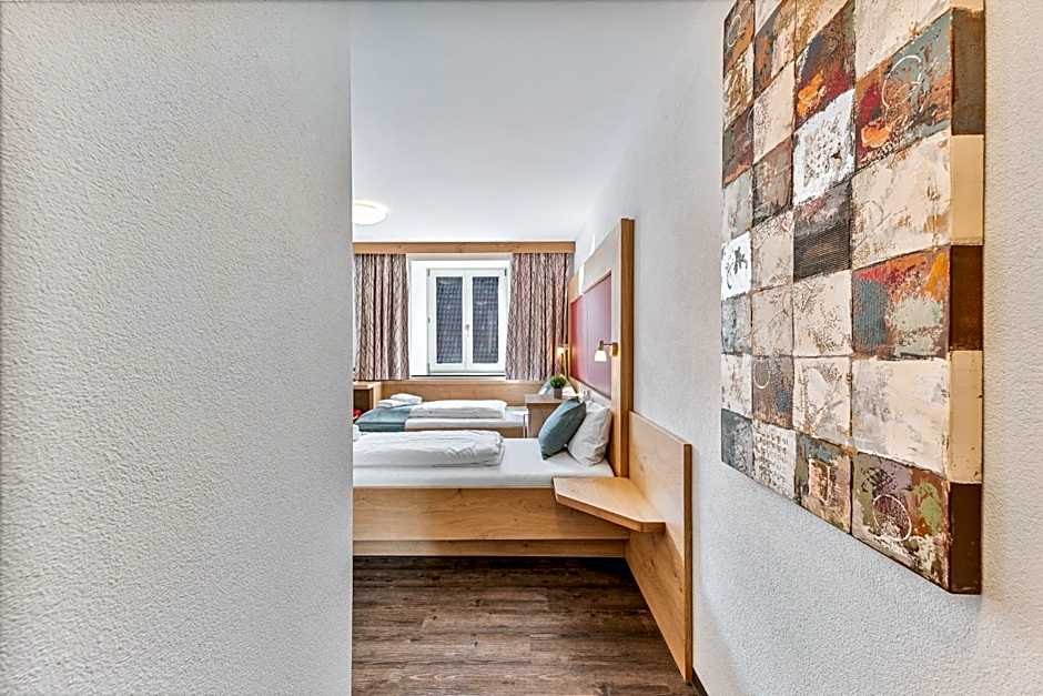 Landhotel Schwarzer Adler - Self Check In