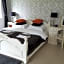 The White Dove Bed and Breakfast with Glamping Newark showground