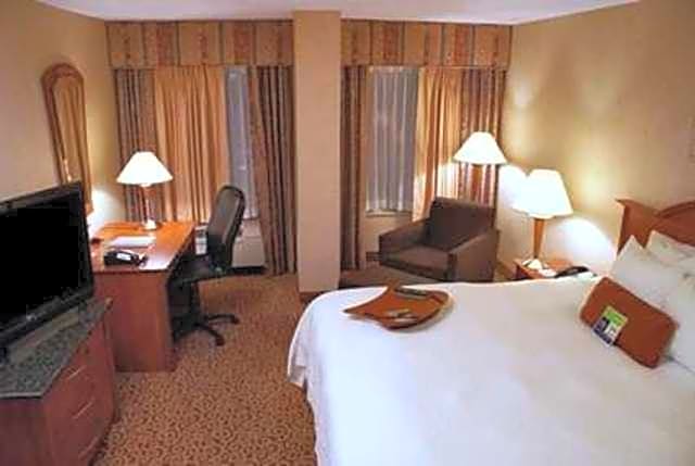 Hampton Inn & Suites Columbus-Downtown, Ohio