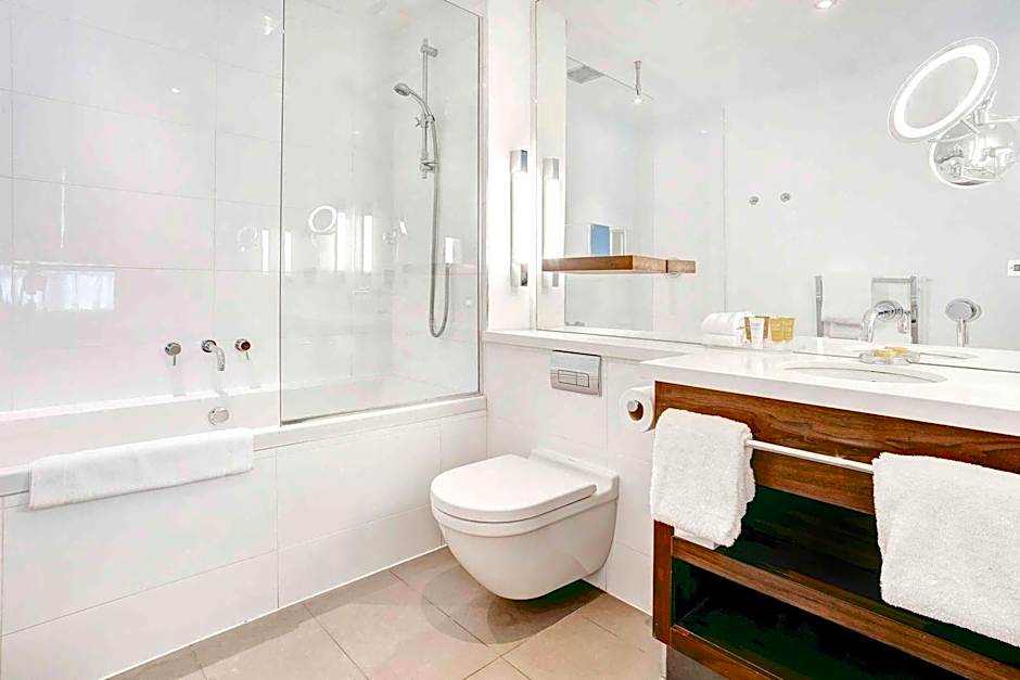 Sandman Signature Newcastle Hotel