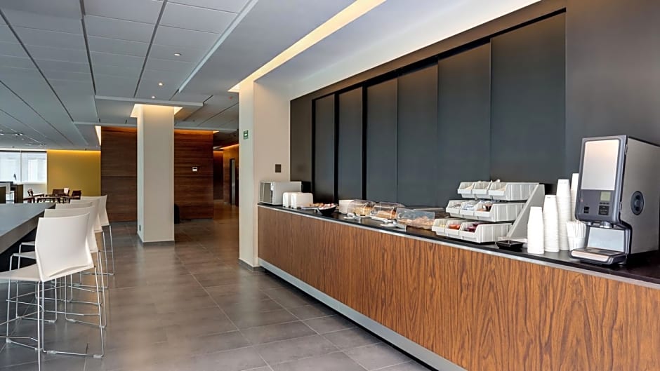 City Express Plus by Marriott Ciudad de México Santa Fe