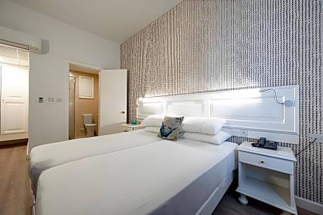 Economy Standard Room