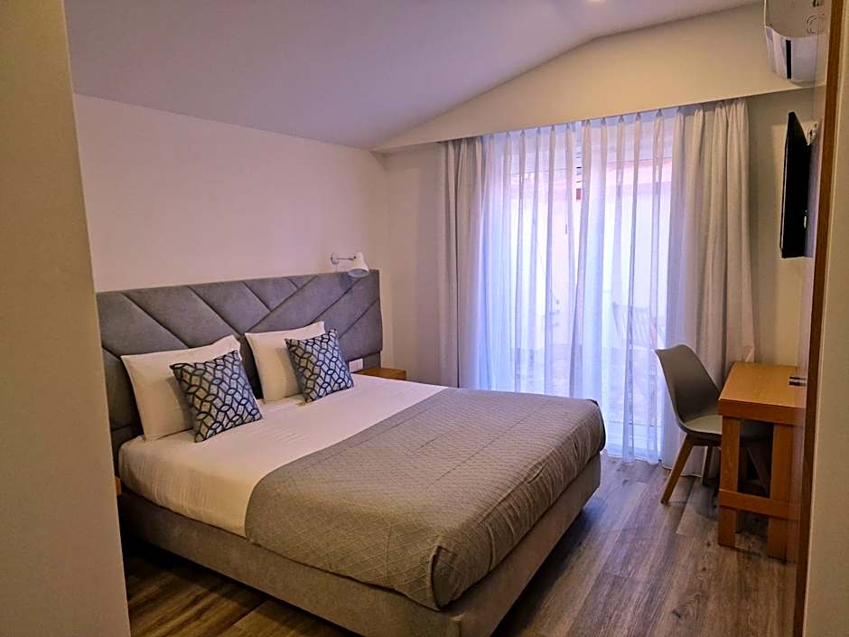 Soldouro Train Suites