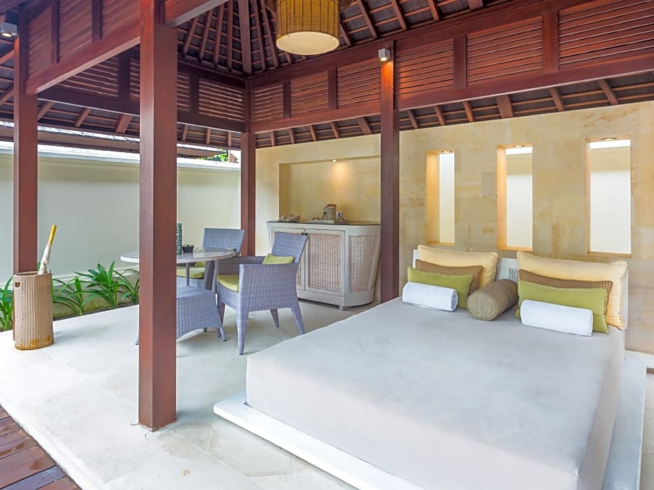 The Royal Santrian Luxury Beach Villas