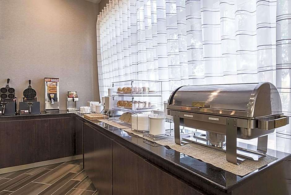 La Quinta Inn & Suites by Wyndham Phoenix Mesa West