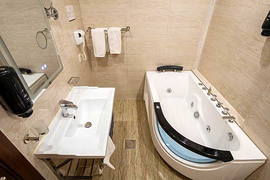 P Quattro Relax Hotel