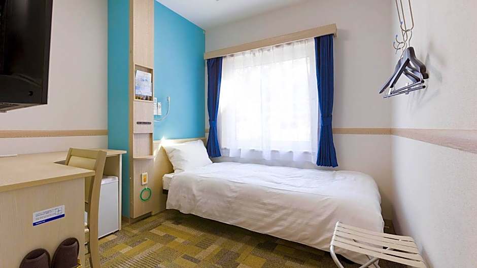 Toyoko Inn Tozai-sen Kiba-eki