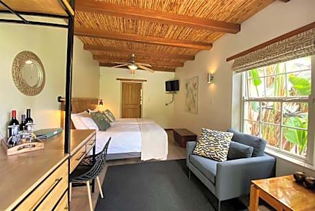 Garden Room with shower (King or Twin)