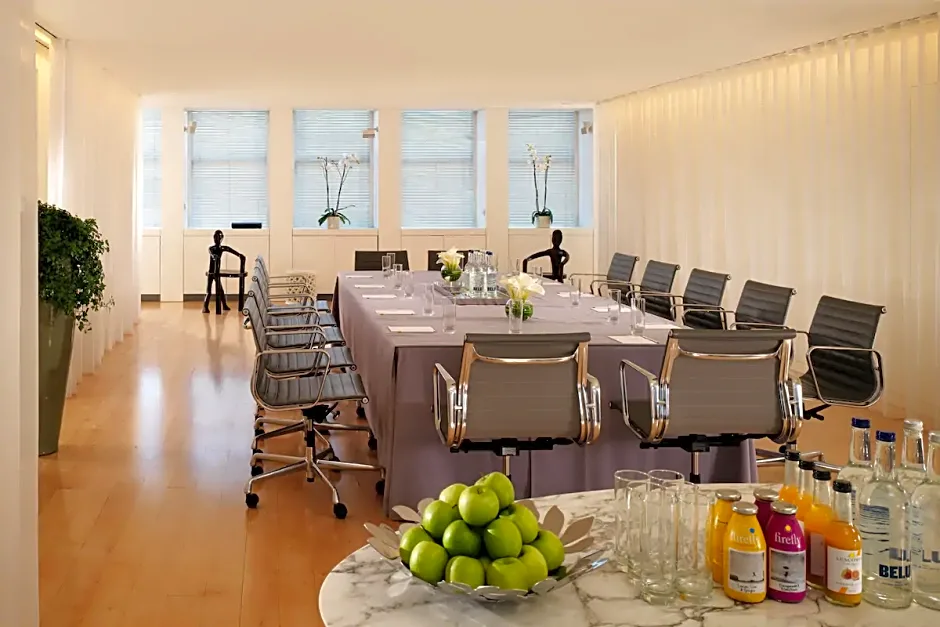 Sanderson London