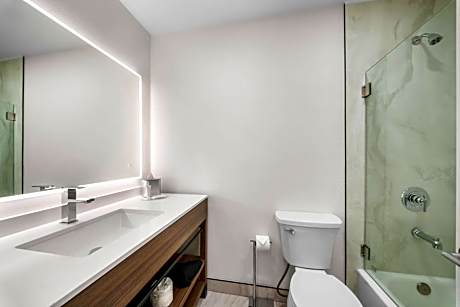 King Suite Efficiency Nonsmoking