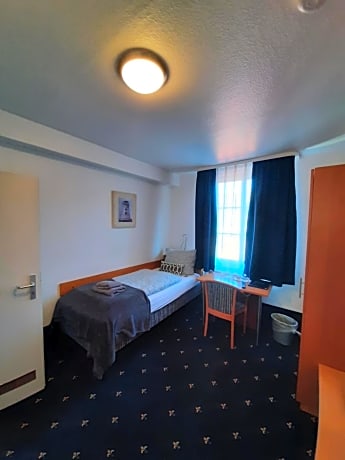 Small Single Room