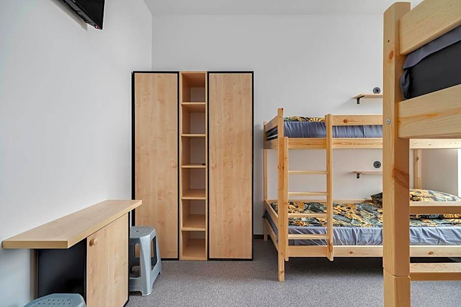 Najtańsze noclegi Piłsudskiego 93