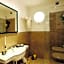 D-Place Hotel & Suite