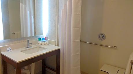 Double Room - Disability Access with Roll-in Shower