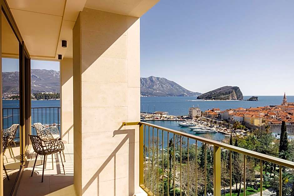 Merit Starlit Hotel & Residences