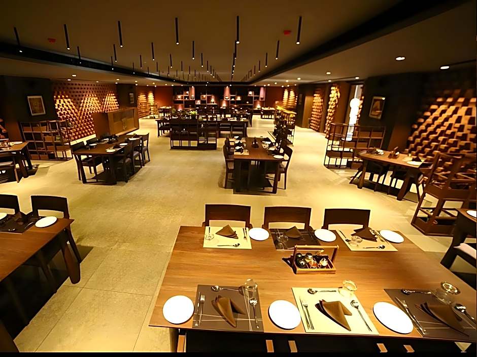 Five Petals Hotel & Banquets