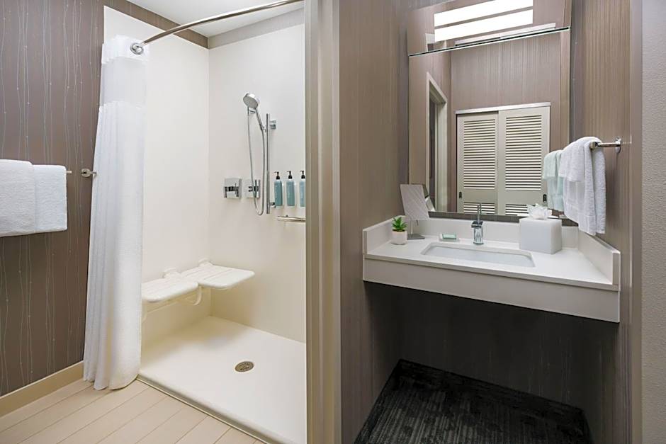 Courtyard by Marriott Dallas Lewisville