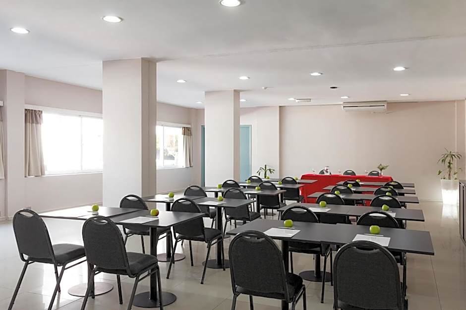 Gran Hotel Brisas del Hum