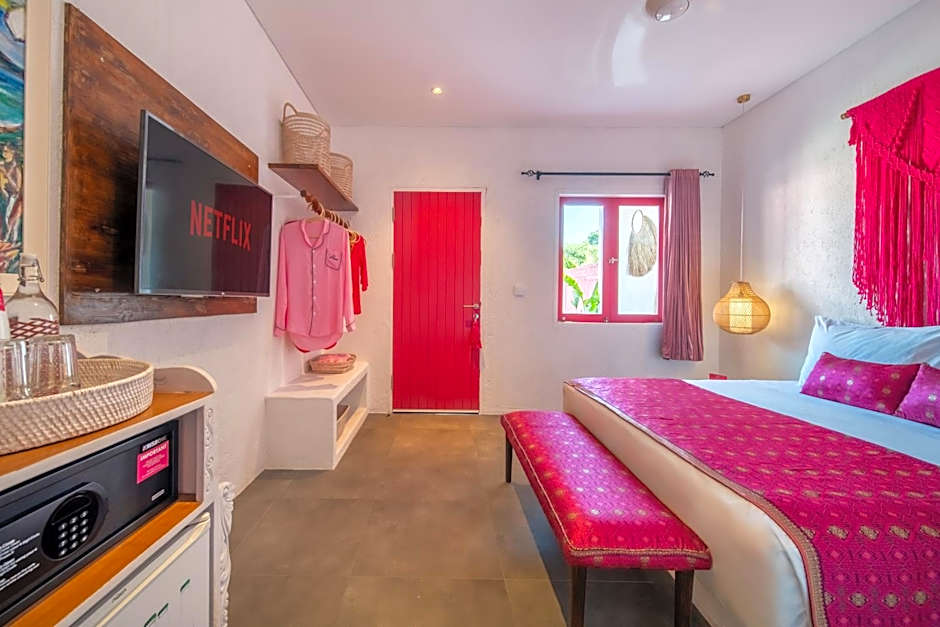 PinkPrivate Balangan - for Cool Adults Only