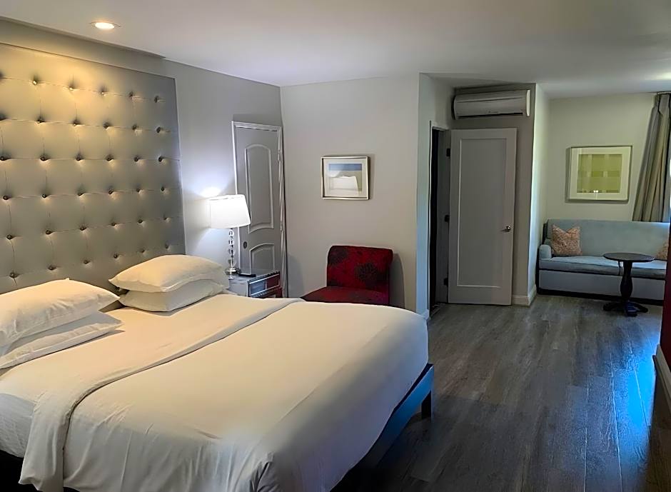 L.A. Sky Boutique Hotel