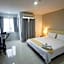 Prime Time Hotel Bang Saen