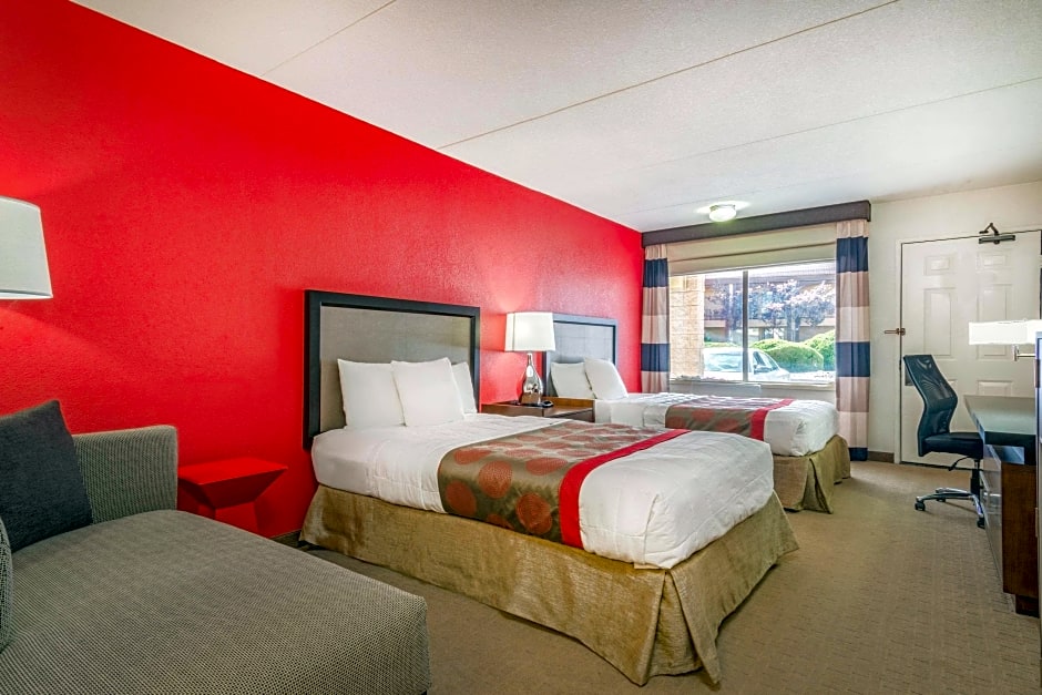 Photo 1 sur 3 de 1 King Bed, Mobility Accessible