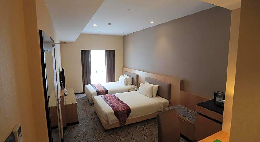 Imperial Riverbank Hotel