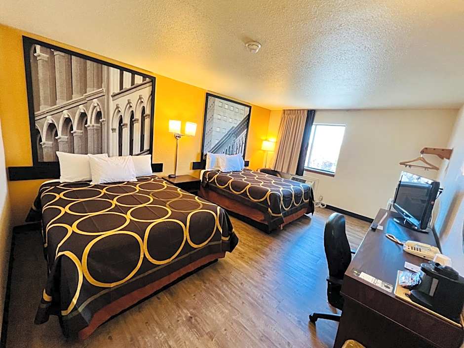 Super 8 by Wyndham Elizabethtown