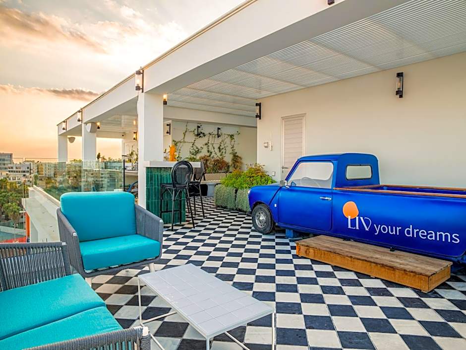 LIV URBAN Suites