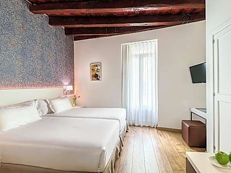 Double or Twin Room with Balcony