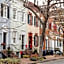 Sonder Georgetown C&O