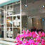 Shin Sei Bashi Hotel