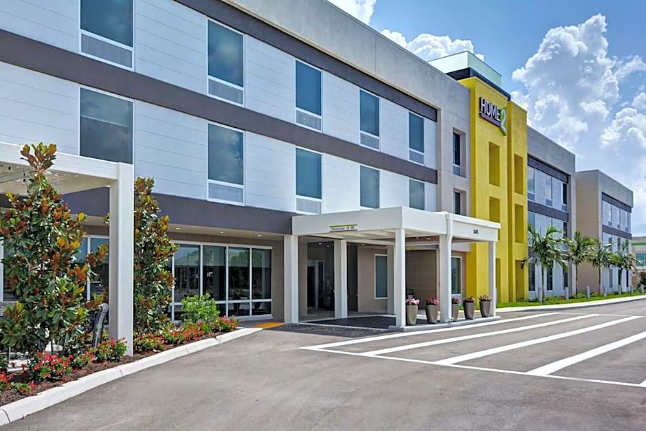 Home2 Suites by Hilton Naples I-75 Pine Ridge Road