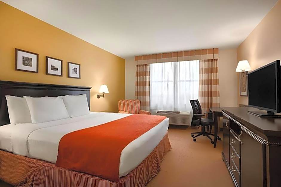 Country Inn & Suites by Radisson, Dundee, MI
