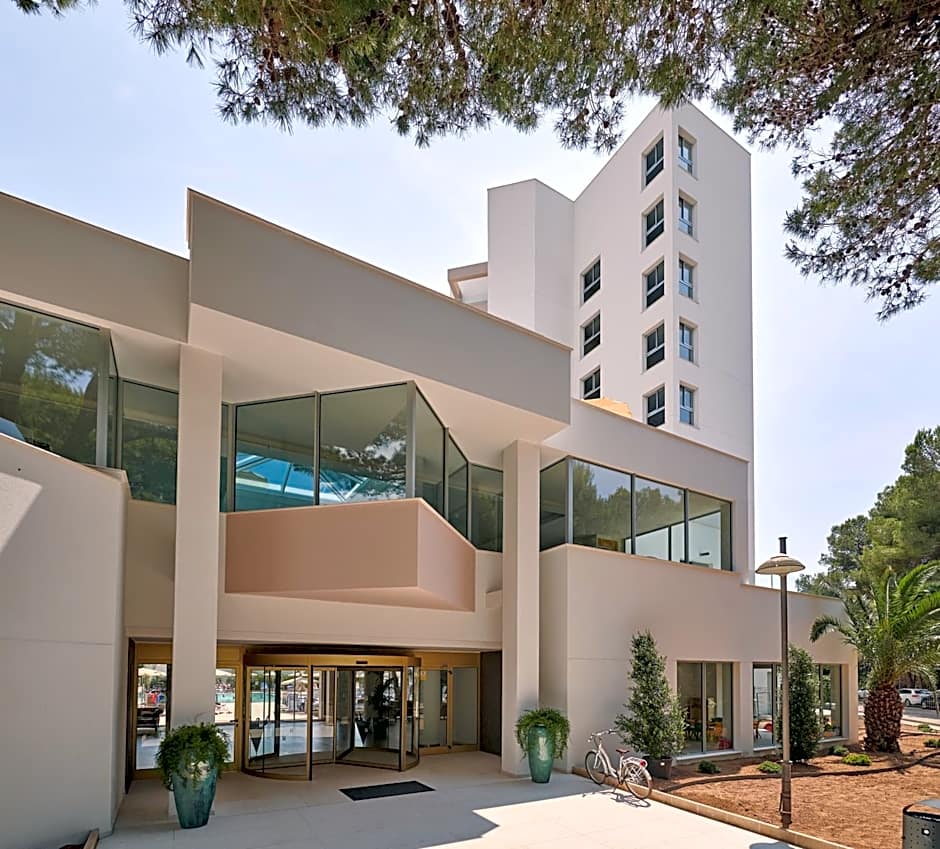 Hipotels Bahía Grande Aparthotel