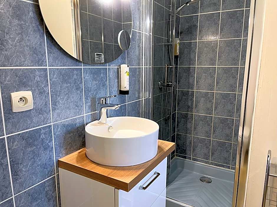 Logis hôtel Les Confins du perche