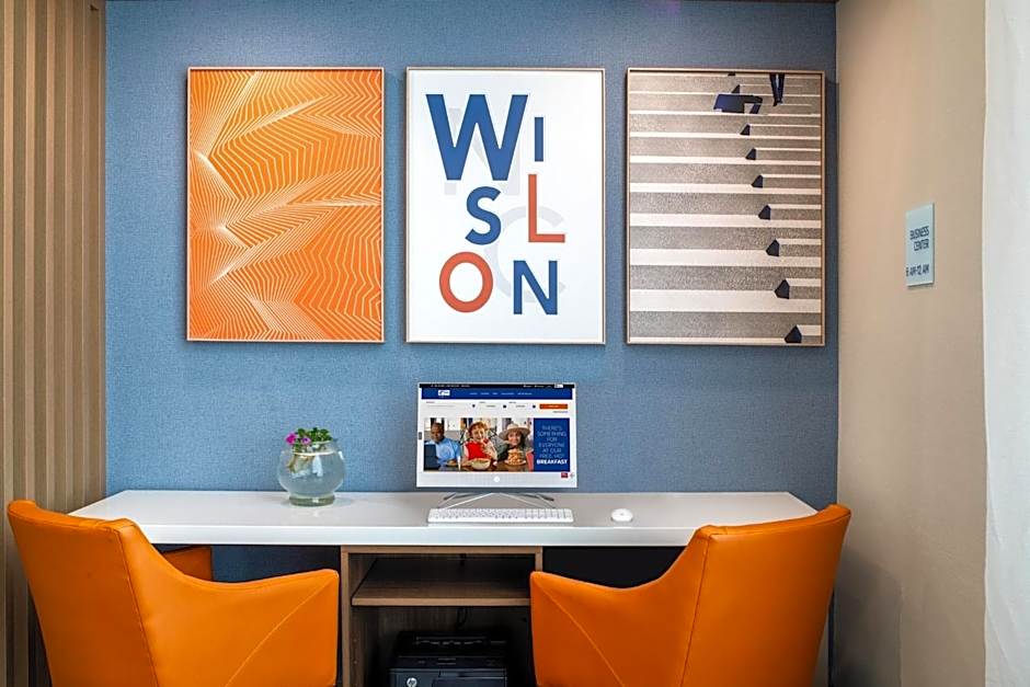 Holiday Inn Express and Suites Wilson I-95 By IHG