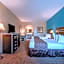 Moulton Inn & Suites By OYO