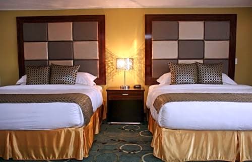 Gateway Inn And Suites