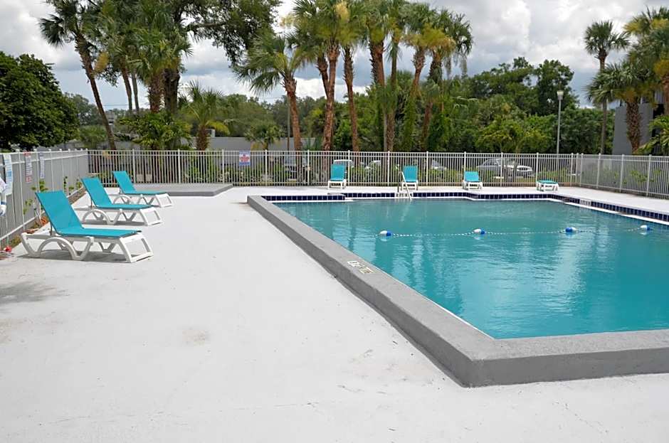 Altamonte Springs Hotel and Suites