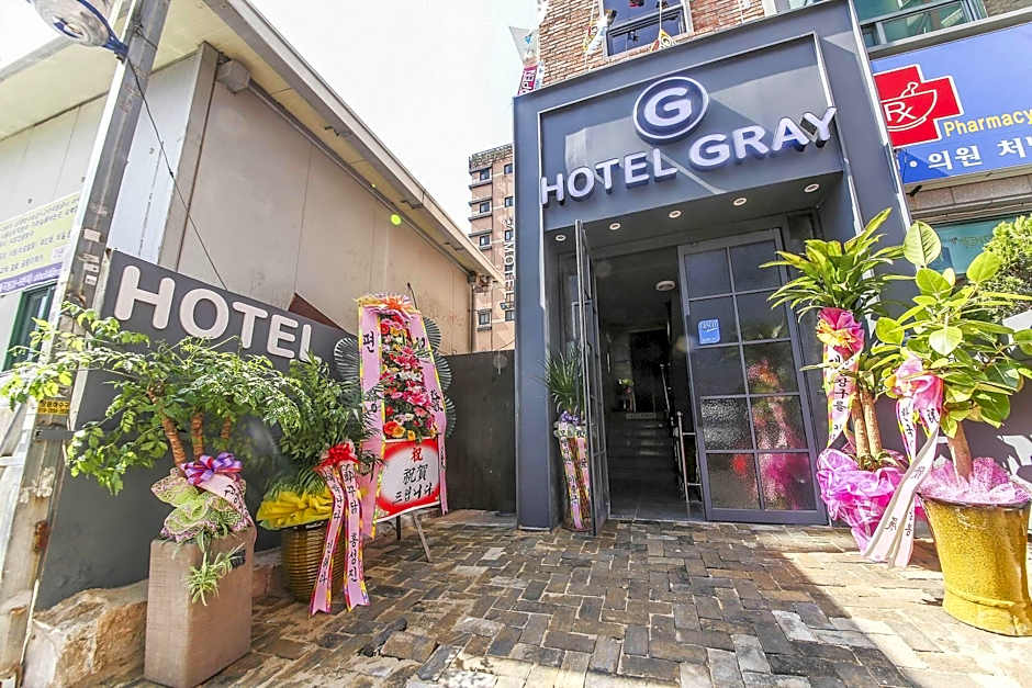 Hotel Gray