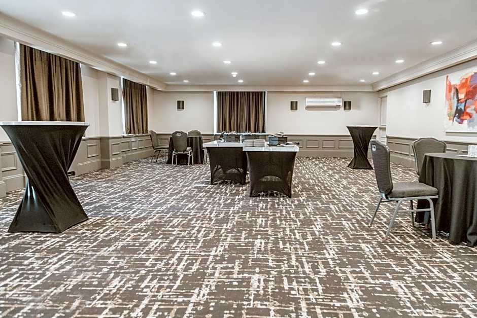 Crowne Plaza Fredericton Lord Beaverbrook By IHG