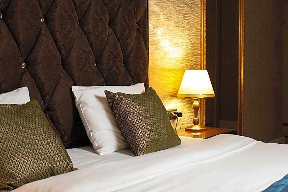 Sapphire Inn Hotel