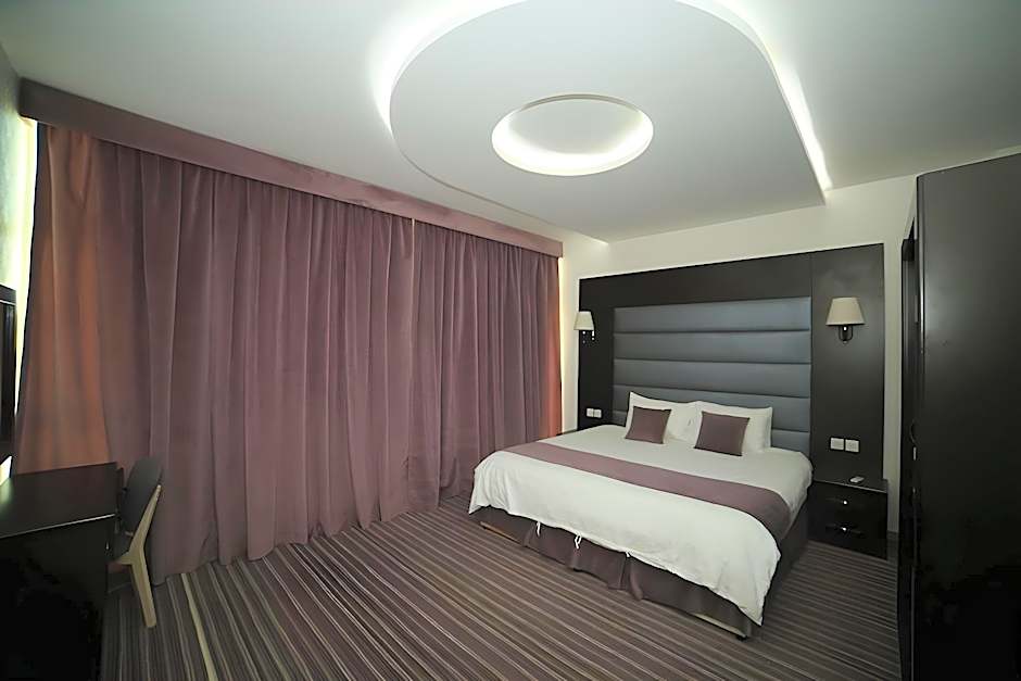 Al Dyafa Hotel Suites