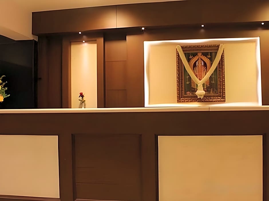 HOTEL BHARANI