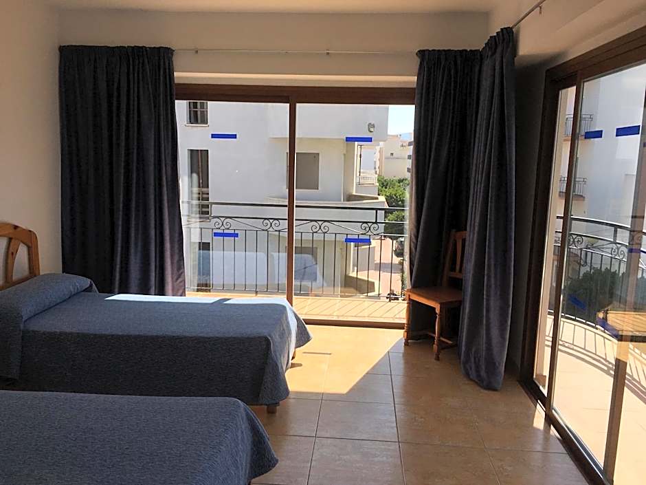 Hostal Residencia Nicolau