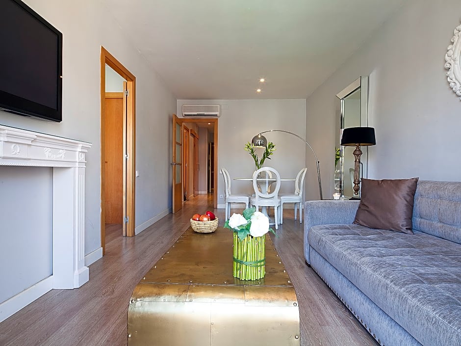 Grandom Suites